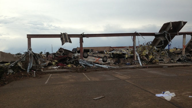 Moore, Oklahoma EF-5 Tornado Damage May 20, 2013