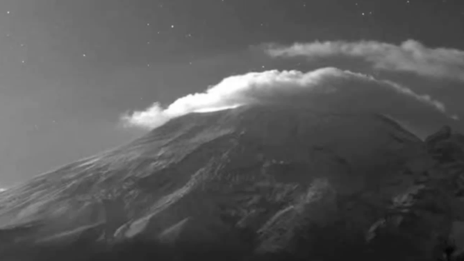 Popocatépetl volcano before the eruption.