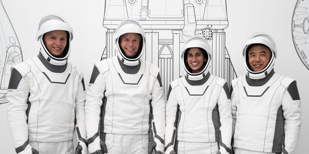 تعرف على أعضاء مهمة SpaceX Crew-7 القادمة