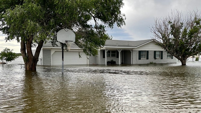 Amarillo family holds onto hope after losing everything in devastating Texas floods