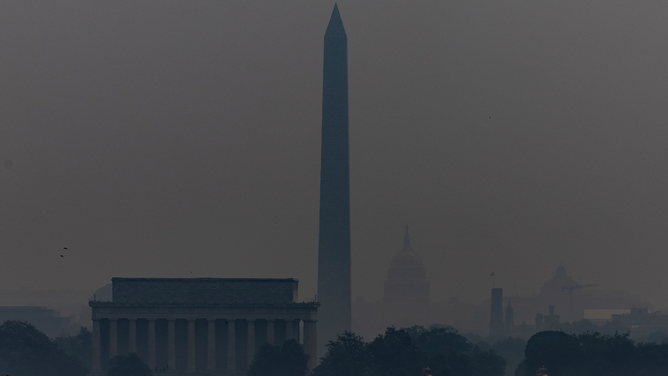 Washington D.C. air quality tracker: Smoke pollution improves in nation ...