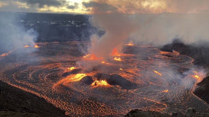 Photographs of the current eruption of the Kilauea volcano confined to the summit caldera within Hawaii Volcano National Park.