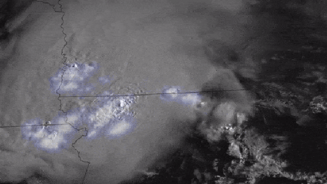 Satellite animation of the derecho moving through the Midwest