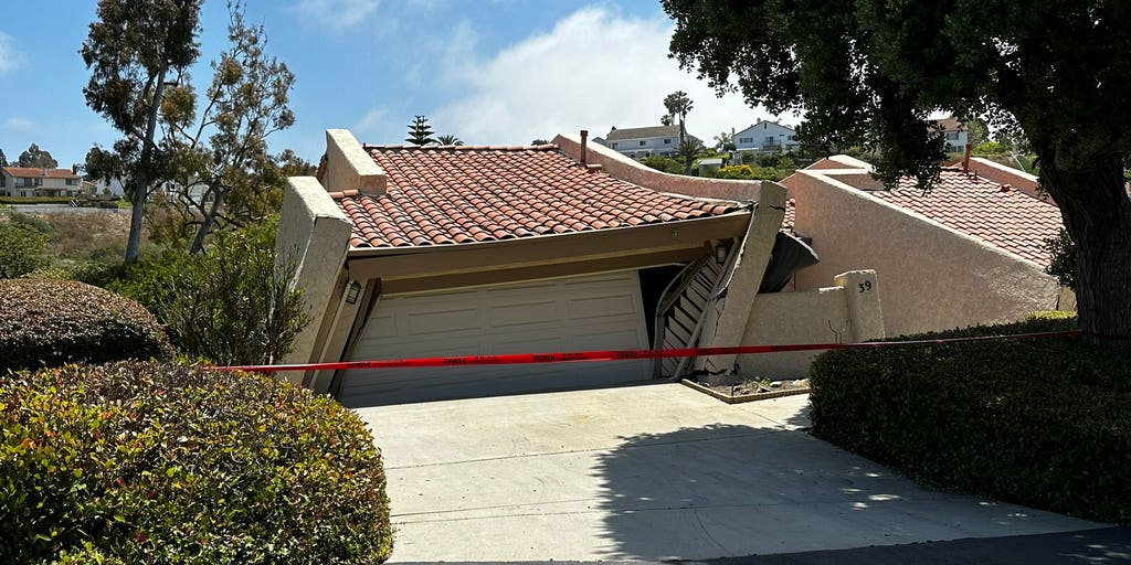 Landslide destroys California homes as significant ground movement