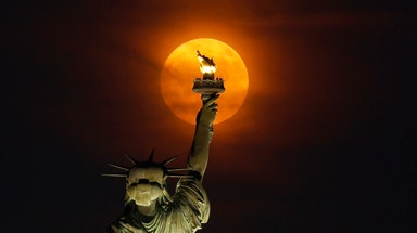 Buck Moon: First Supermoon of 2023 puts on own celestial show for 4th of July