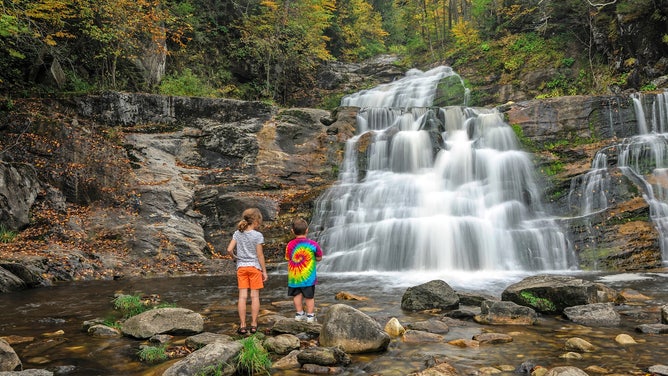 USA, New England, Connecticut, Kent Falls State Park (m),. (Photo by: Dukas/Universal Images Group via Getty Images)