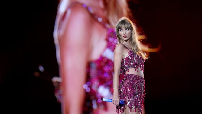SEATTLE, WASHINGTON - JULY 22: EDITORIAL USE ONLY Taylor Swift performs onstage during the Taylor Swift | The Eras Tour at Lumen Field on July 22, 2023 in Seattle, Washington. (Photo by Mat Hayward/TAS23/Getty Images for TAS Rights Management)