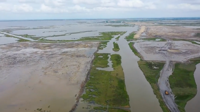 Scenes of the work being done on Louisiana's coast to restore marshlands. (Image: Robert Ray/FOX Weather)