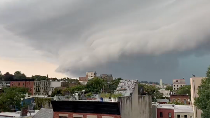 Shelf cloud over Brooklyn in NYC. July 25, 2023.