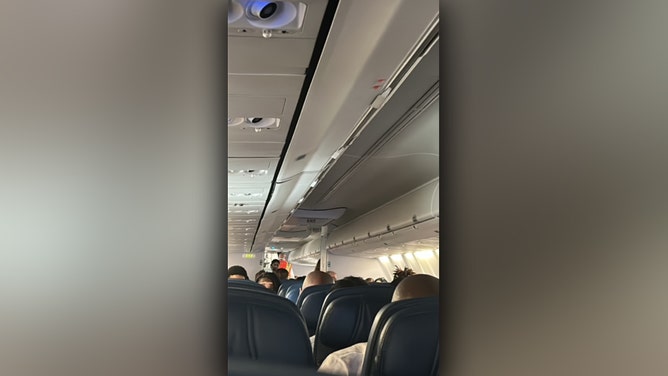 Delta passengers, flight attendant fall ill awaiting takeoff amid 114-degree temps on Las Vegas tarmac