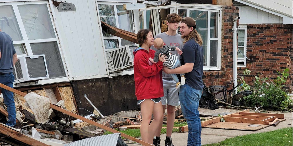 EF2 tornado destroys Missouri town in the middle of the night