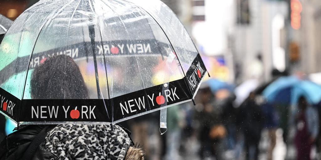 Yankees-Diamondbacks rained out Saturday as city feels effects of Tropical  Storm Ophelia - CBS New York