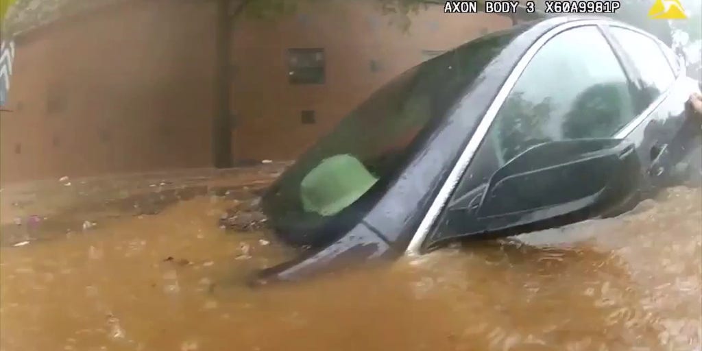 Giant Ziploc'' protects cars from flooding