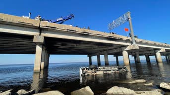 Portions of Louisiana interstate still closed after super fog causes deadly pileup outside New Orleans