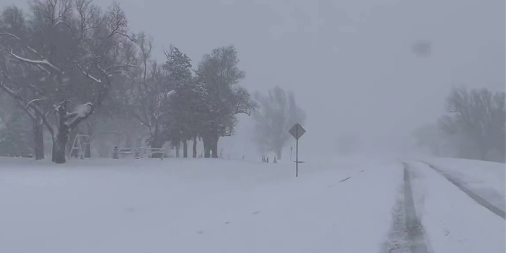 Deadly Winter Storm Slows Post Thanksgiving Travel In Midwest Great Lakes