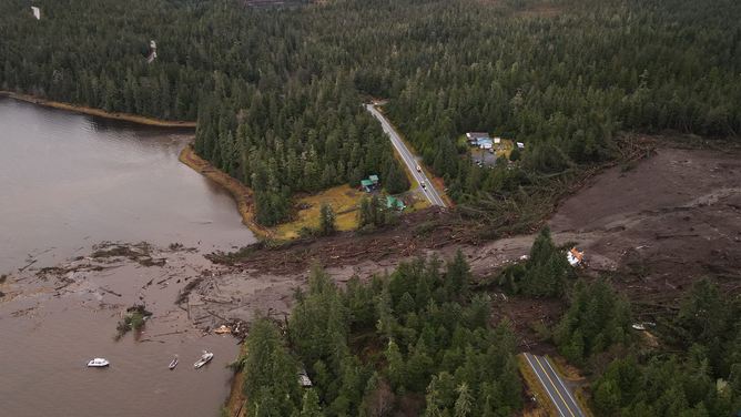 4 killed after massive Alaska landslide destroys homes near Wrangell