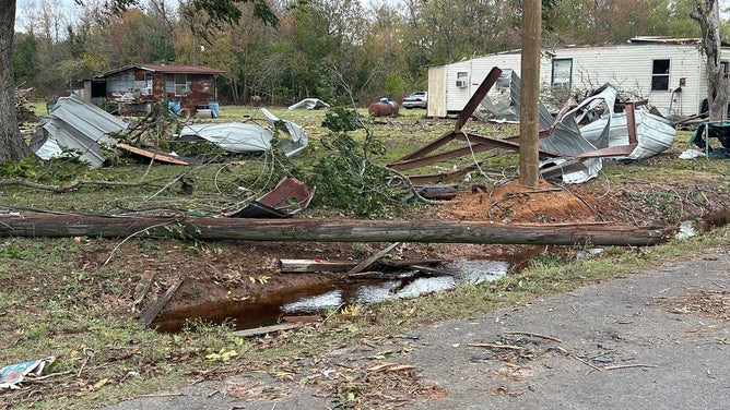Tornado Damage in Cottonport, LAToraTornado Damage in Cottonport, LA