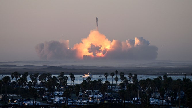 SpaceX Starship's Second Launch Reaches Edge Of Space Before Premature ...