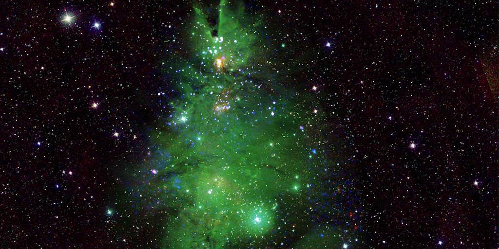 NASA-observatorium legt kosmische 'kerstbomencluster' vast