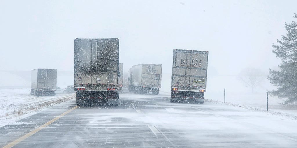 Blizzard hits the Plains: Latest forecast