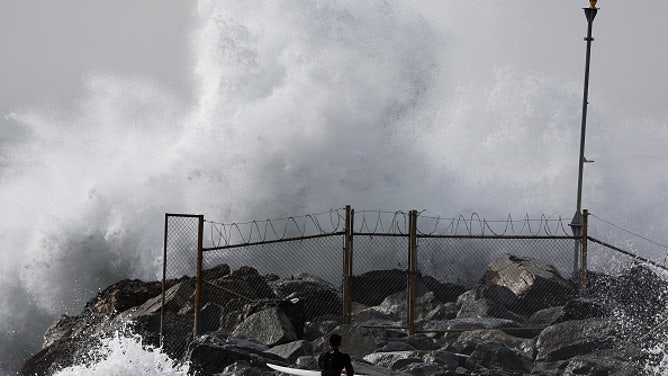 Big surf slams Southern California beaches