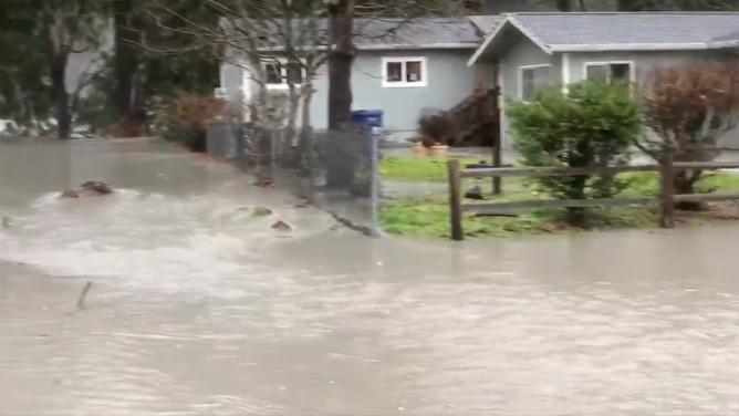 Deadly Flooding Strikes Northwest As 'Pineapple Express' Storm Sends ...