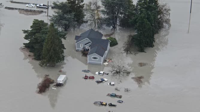 Atmospheric River Soaks Northwest This Weekend With Heavy Rain ...