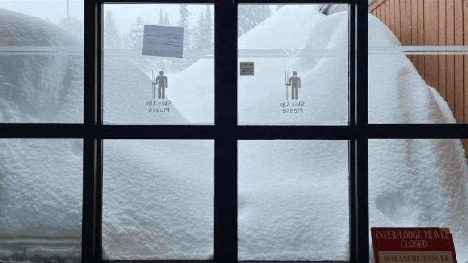 Heavy snow at Snowbird Ski Resort