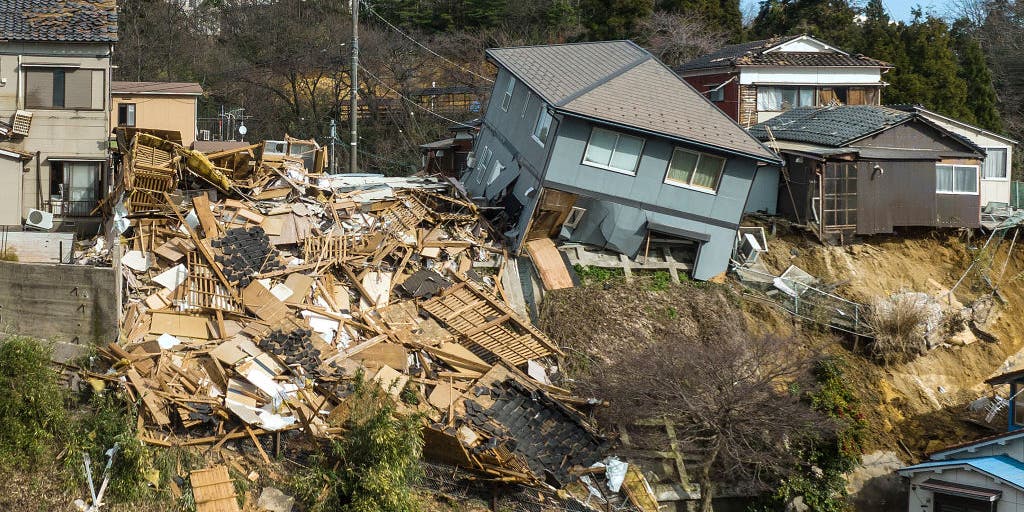 Tsunami warning japan near tokyo japan