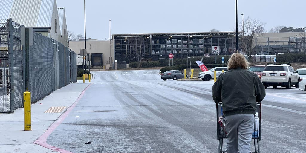 Winter storm turns deadly in Arkansas as South suffers from snow and ice