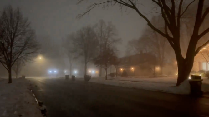 Fog blankets a Chicagoland neighborhood on Jan. 25, 2024.