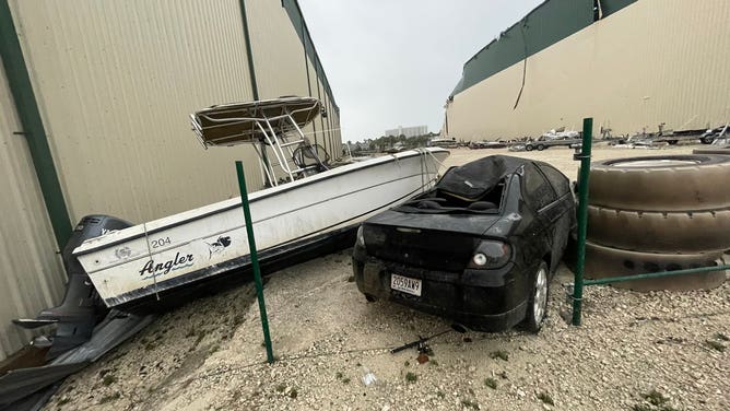 Tornado damage in Florida