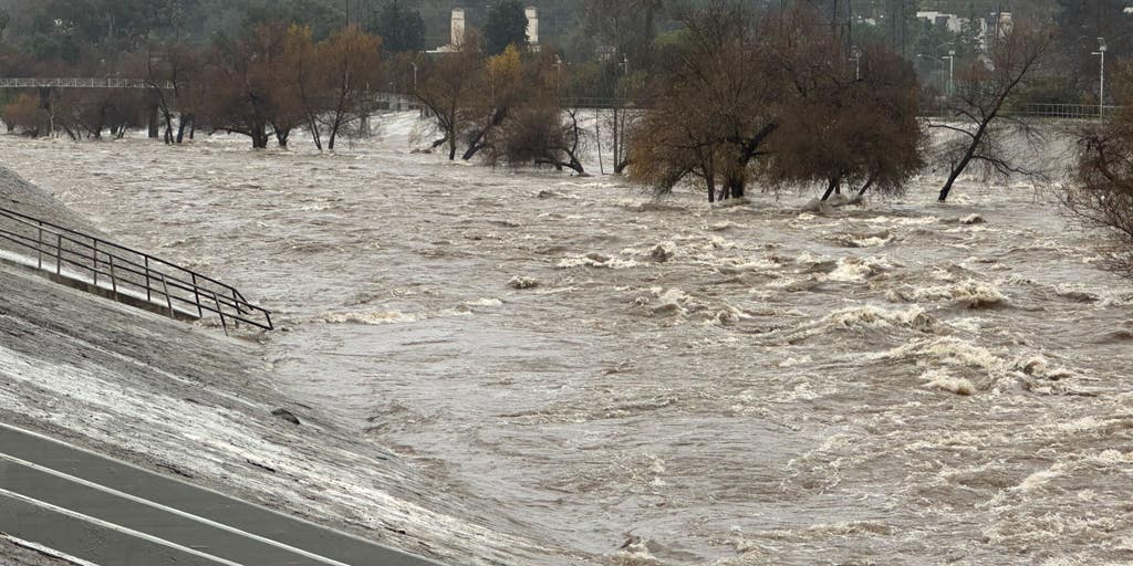 Deadly atmospheric river threatens Los Angeles, Las Vegas and Phoenix ...