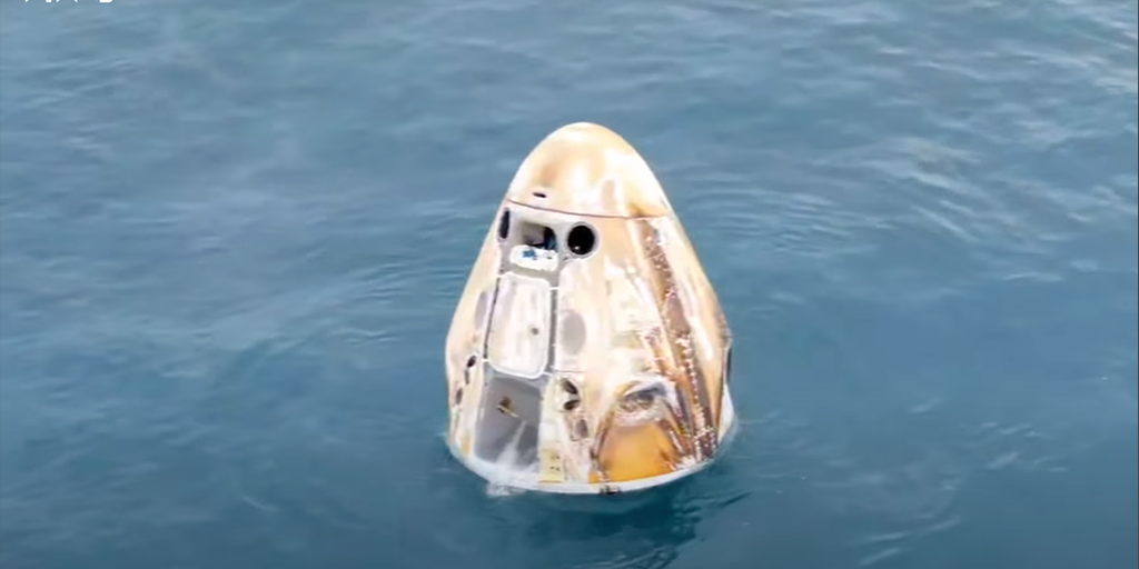 De bemanning van de Ax-3-astronauten landt voor de kust van Florida nadat stormen hun terugkeer naar huis hebben vertraagd