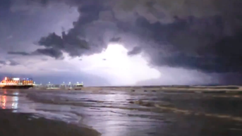Lightning strike tragically kills one, injures three at popular Florida beach - Fox News