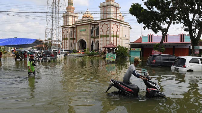 Indonesia flooding