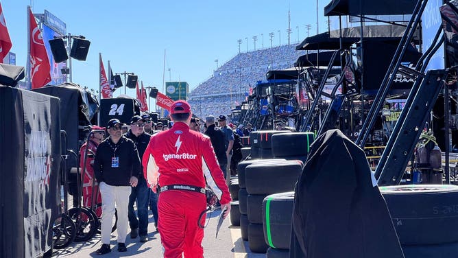 NASCAR's Daytona 500 Postponed Until Monday Due To Soaking Rain | Fox ...