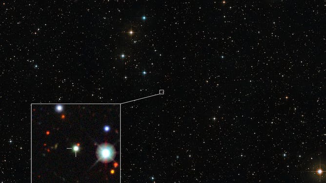 Wide-field of the region around the quasar J0529-4351