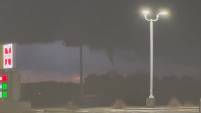 Video of tornado from Evansville