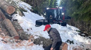 4 adults, 2 kids endure 24-hour-long rescue after getting stranded during hike near Oregon’s Mt. Hood