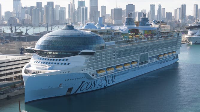 biggest cruise ship for royal caribbean