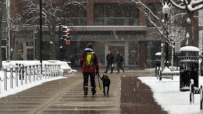 The beginning of spring has brought with it a snowy theme in Madison, Wisconsin, on Friday. The snowy weather has caused a difficult morning commute and travel complications for students trying to fly out for spring break.