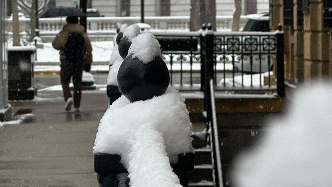 The beginning of spring has brought with it a snowy theme in Madison, Wisconsin, on Friday. The snowy weather has caused a difficult morning commute and travel complications for students trying to fly out for spring break.