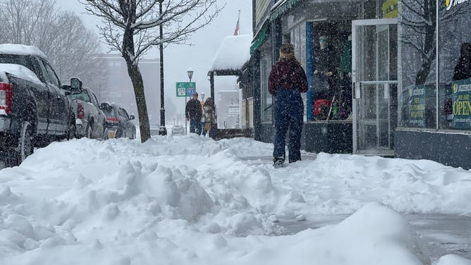 Snow falls in Plymouth, New Hampshire