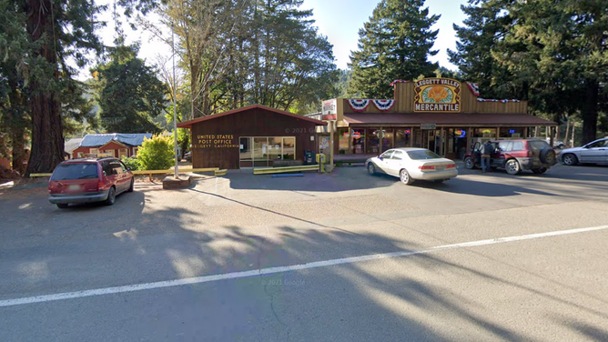 Google Street View of the USPS office from 2017