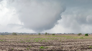 The Daily Weather Update from FOX Weather: Multiday tornado threat across US underway