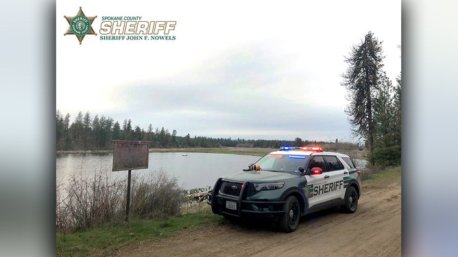 Spokane County Sheriff’s Deputy Benjamin Stolz and Deputy Eric Reyes responded to a report of two victims in the frigid water of Horseshoe Lake.