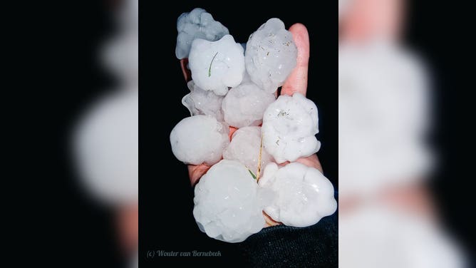 Hail up to 2" in size in Grainfield, Kansas