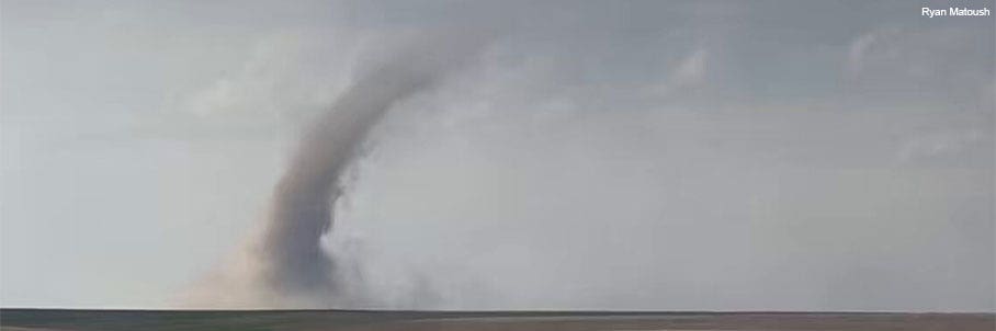 Threats for tornadoes, large hail, damaging winds expected to re-erupt on Friday over Plains