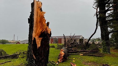 Severe storms spawn tornadoes across Tennessee Valley, Illinois